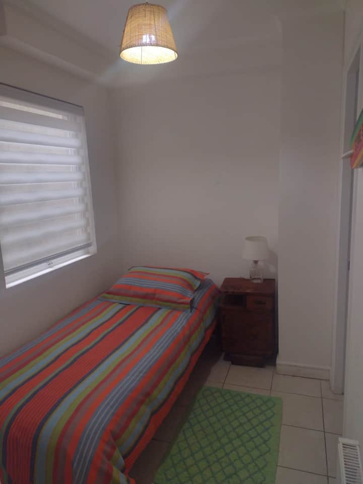 Pieza con baño independiente