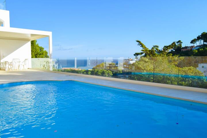 VILLA CON VISTAS A MAR A 500 mts DE LA PLAYA-WIFI- gallery image 2