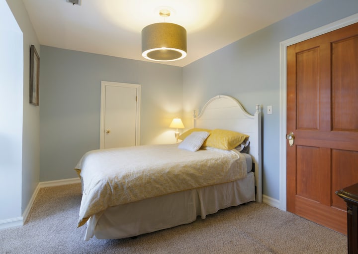 Na poschodí severná spálňa 4A