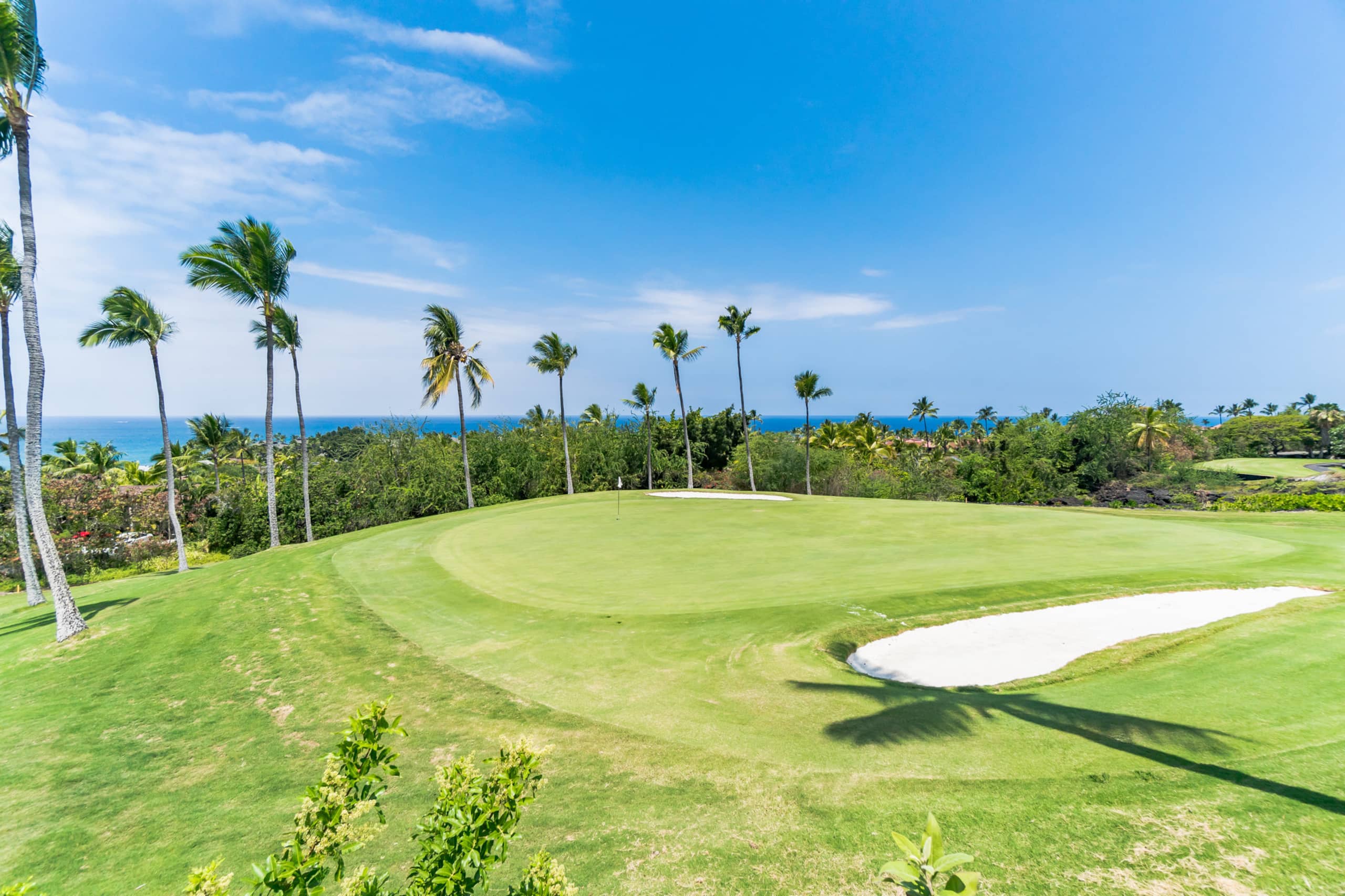 Condo in Kailua-Kona · ★4.44 · 2 bedrooms · 2 beds · 2 baths - Image 21