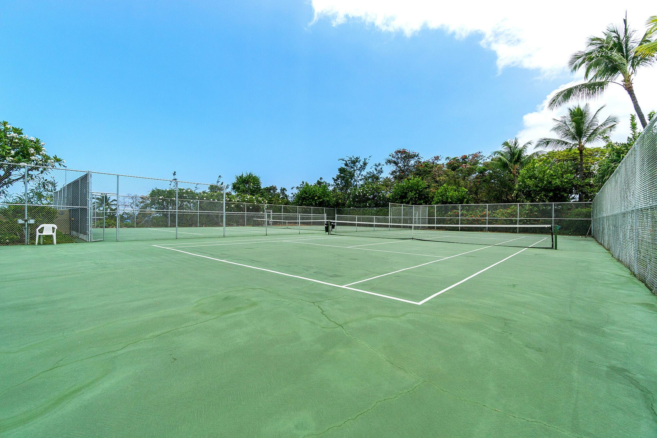 Condo in Kailua-Kona · ★4.44 · 2 bedrooms · 2 beds · 2 baths - Image 28