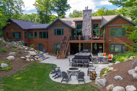 Ski-In/Ski-Out - Your Premier Four Seasons Escape!