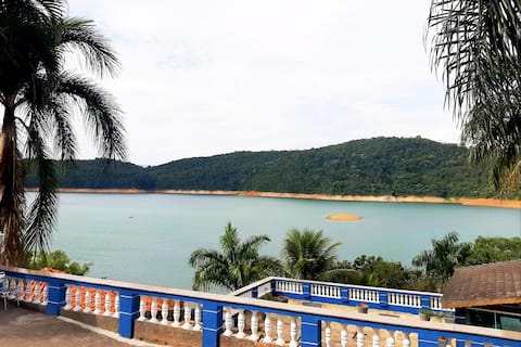 Chácara Frente a Dam Igaratá! Lazer e Wi-Fi.