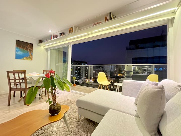 Stunning Designed Central Apt. in Miraflores VIP Serviced