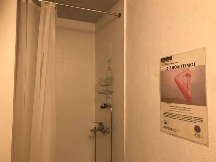 La ducha de la habitación de invitados