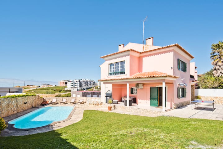 Spacious Villa/ocean view/pool/BBQ/Games/AC