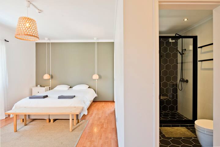 Spacious Villa/ocean view/pool/BBQ/Games/AC gallery image 5