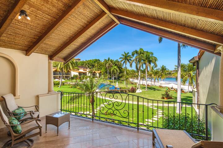 Entire home with 2 bedrooms in Potrero-Flamingo - The Palms #29—Luxury Home Right On Flamingo Beach!