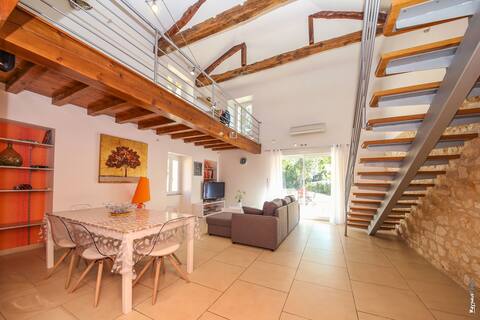 Charming comfortable home in the heart of the vineyard