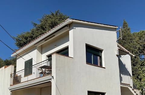 Singular apartment near Barcelona