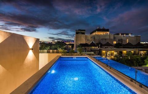 WOW! Luxury Penthouse at the Beach-Private Pool