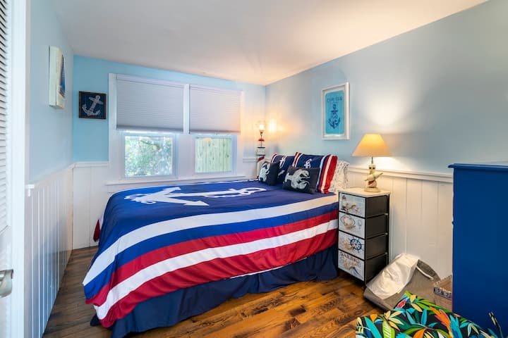 спалня с котва