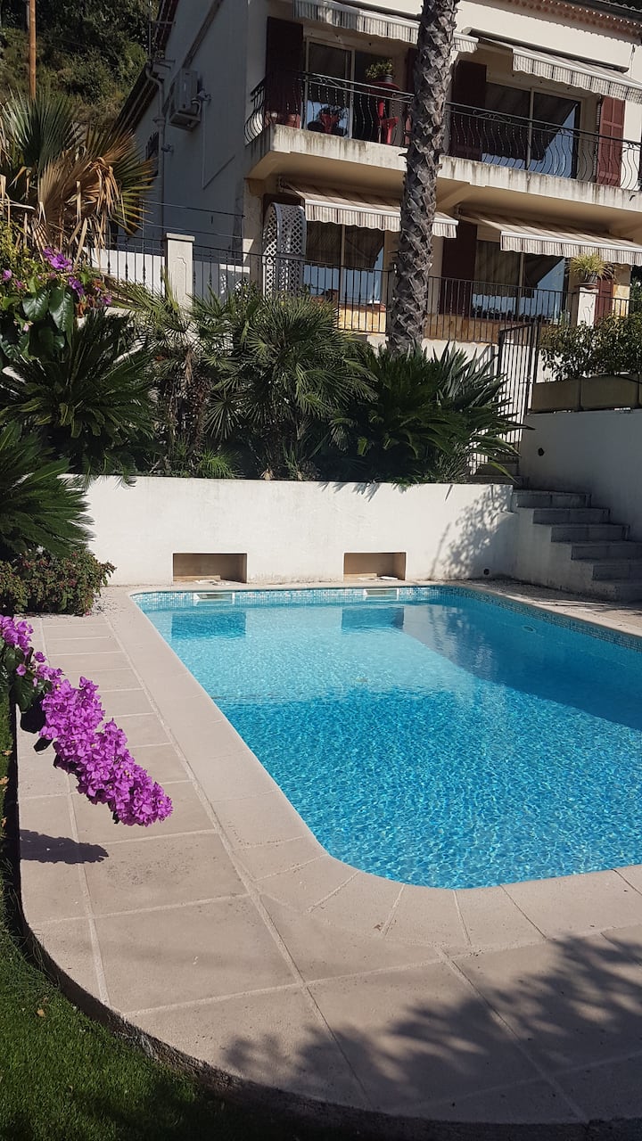 Lou Souleu Appart, Piscine Privée & Vue Château - Cagnes-sur-Mer