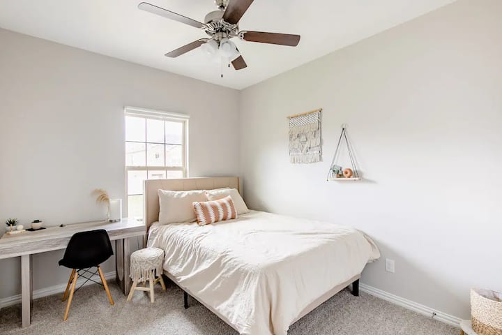 Chumba cha kulala cha wageni na Malkia