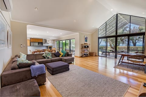Majestic Beach Front Villa