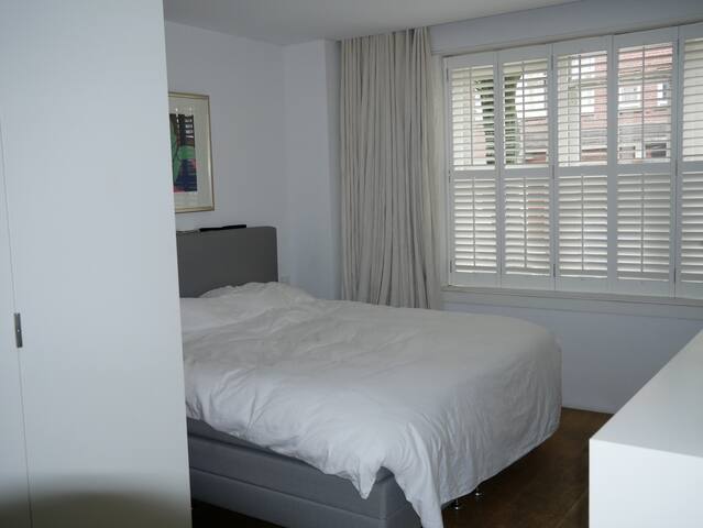 Design appartement Amsterdam. gallery image 4