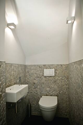 Design appartement Amsterdam. gallery image 5