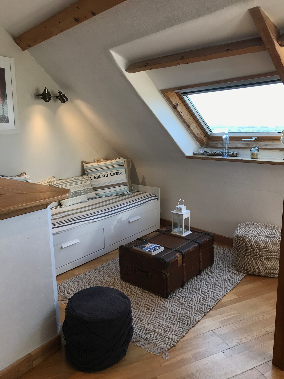 Salónik.....útulný a veľmi svetlý