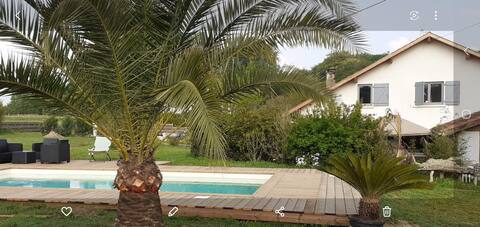 Quiet house 15 minutes from the ocean