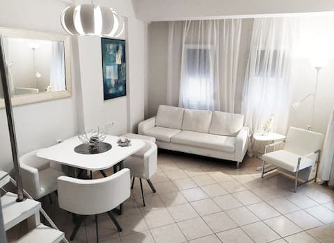 AMAZING MAISONETTE IN WHITE