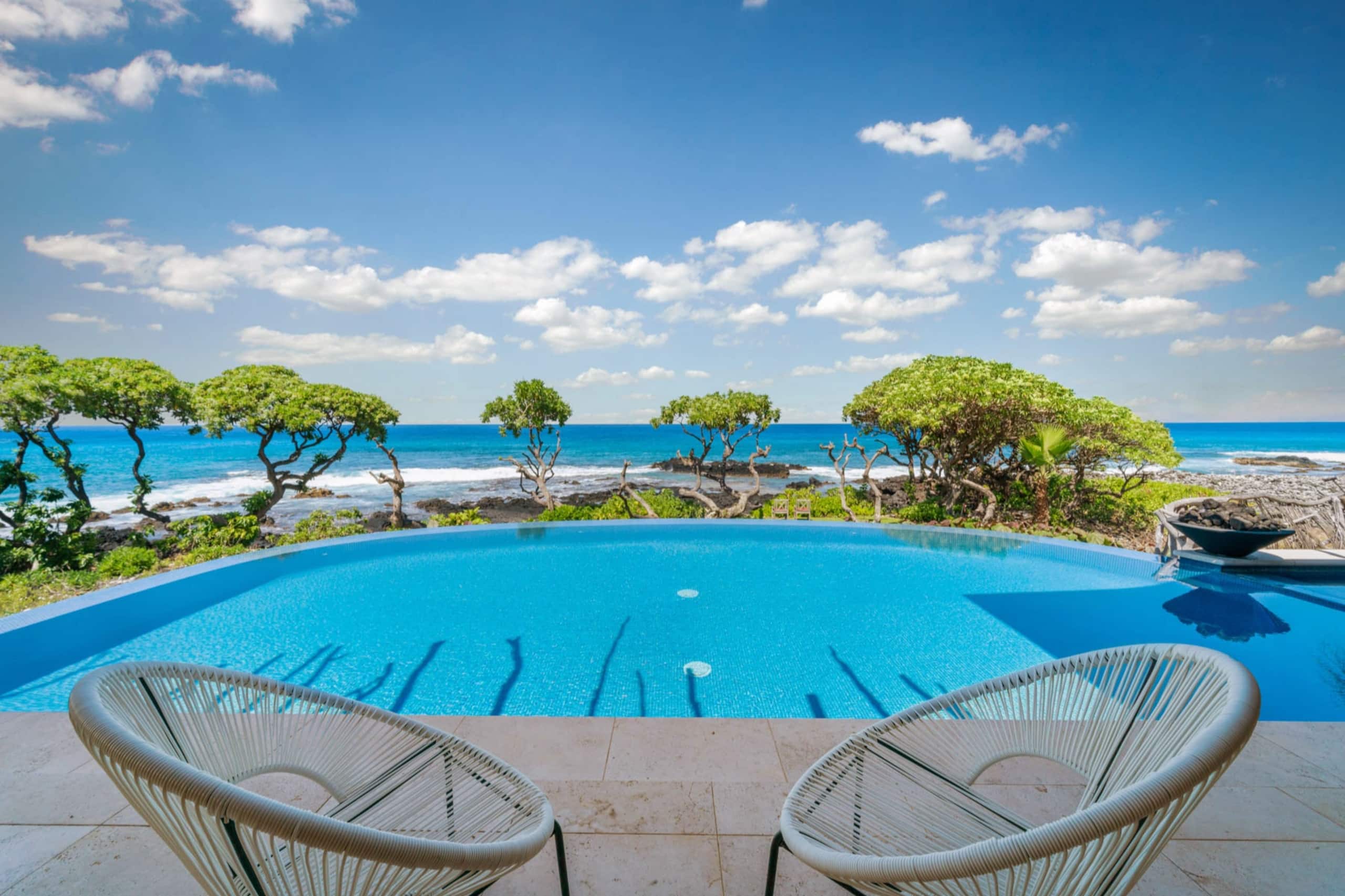 Villa in Kailua-Kona · ★4.96 · 4 bedrooms · 5 beds · 4 baths - Image 8