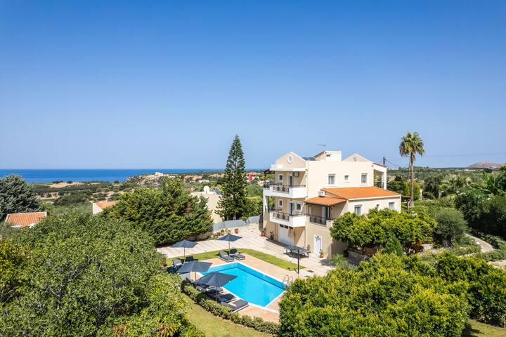 Family Haven | Kids Zone, Hot Tub & Nature Getaway gallery image 5