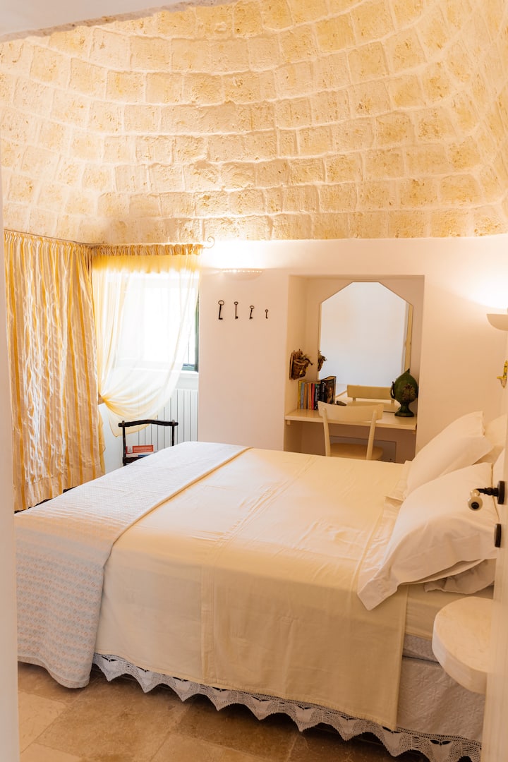 מנדורלו - חדר שינה זוגי