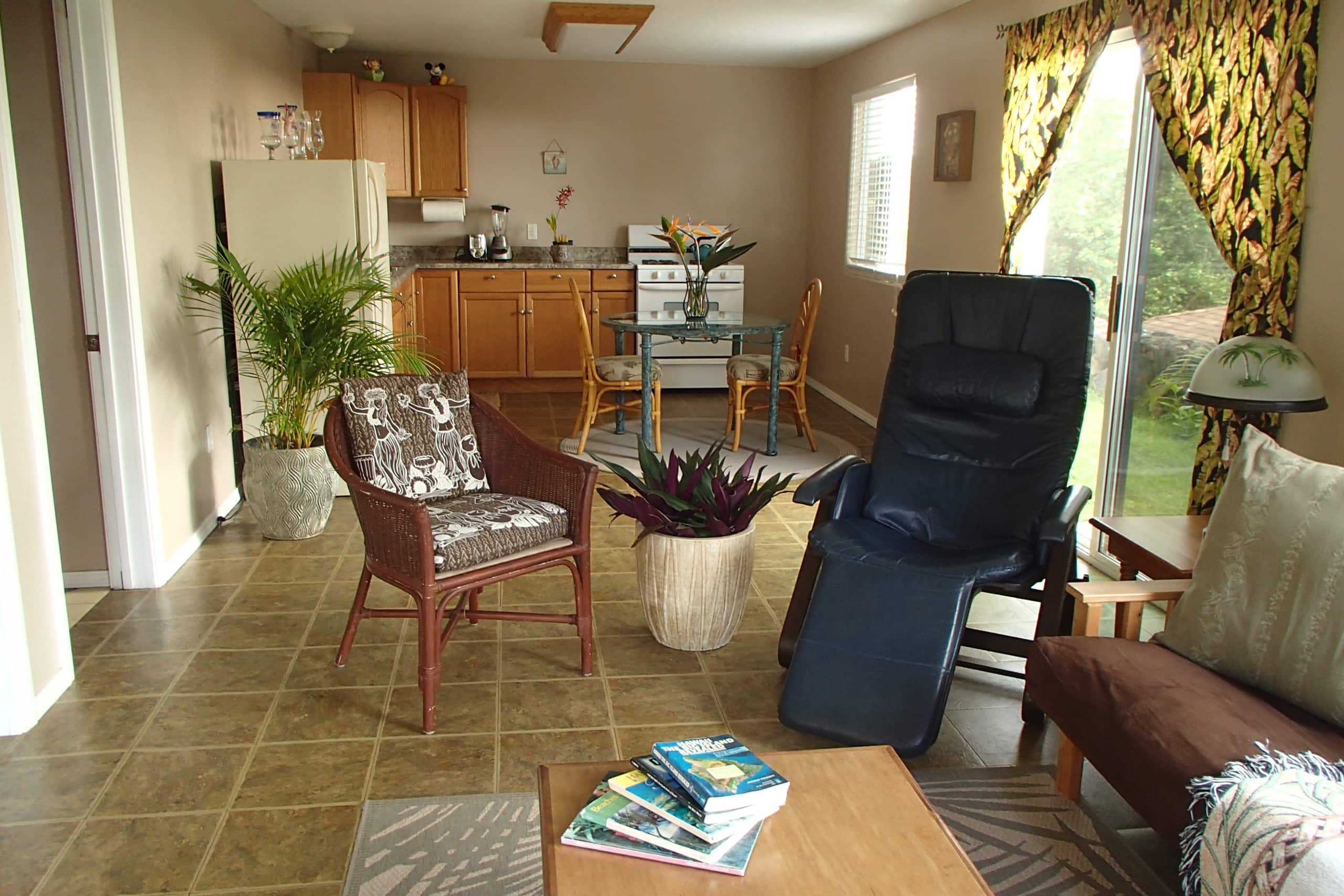 Entire Kailua-Kona apartment with OCEAN VIEW - Main photo