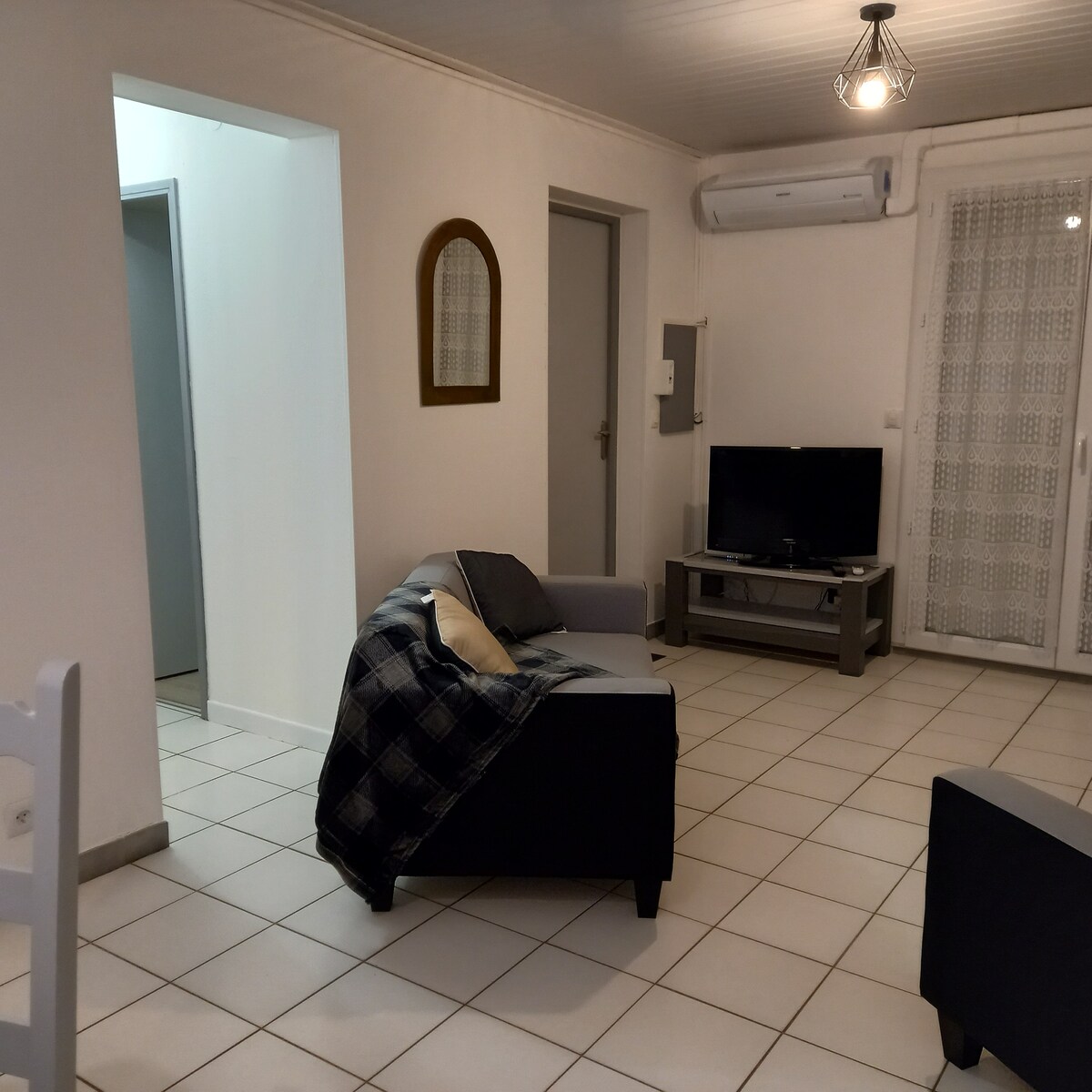 Top performing Airbnb: Villa CARA, Le Barcarès, 6 people, 3* rated in Le Barcarès
