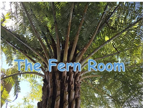 The Fern Room -  Private with Carpark & Breakfast
