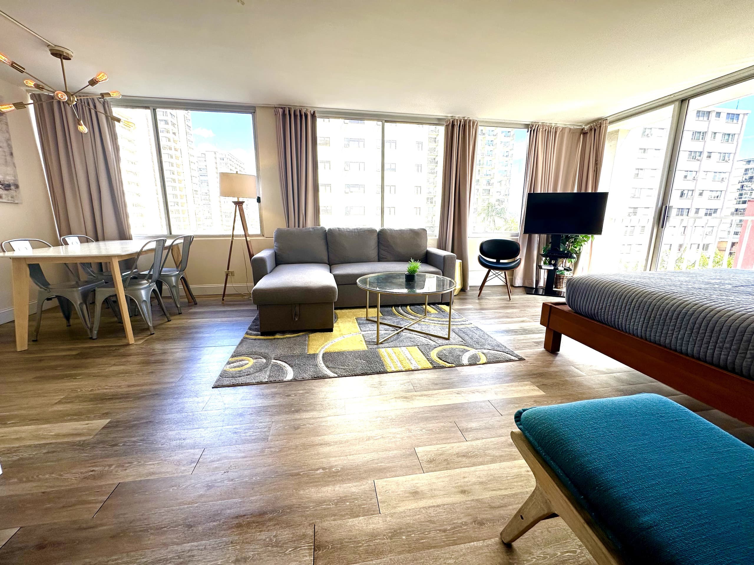 Condo in Honolulu · ★4.78 · 1 bedroom · 3 beds · 1 private bath - Image 26