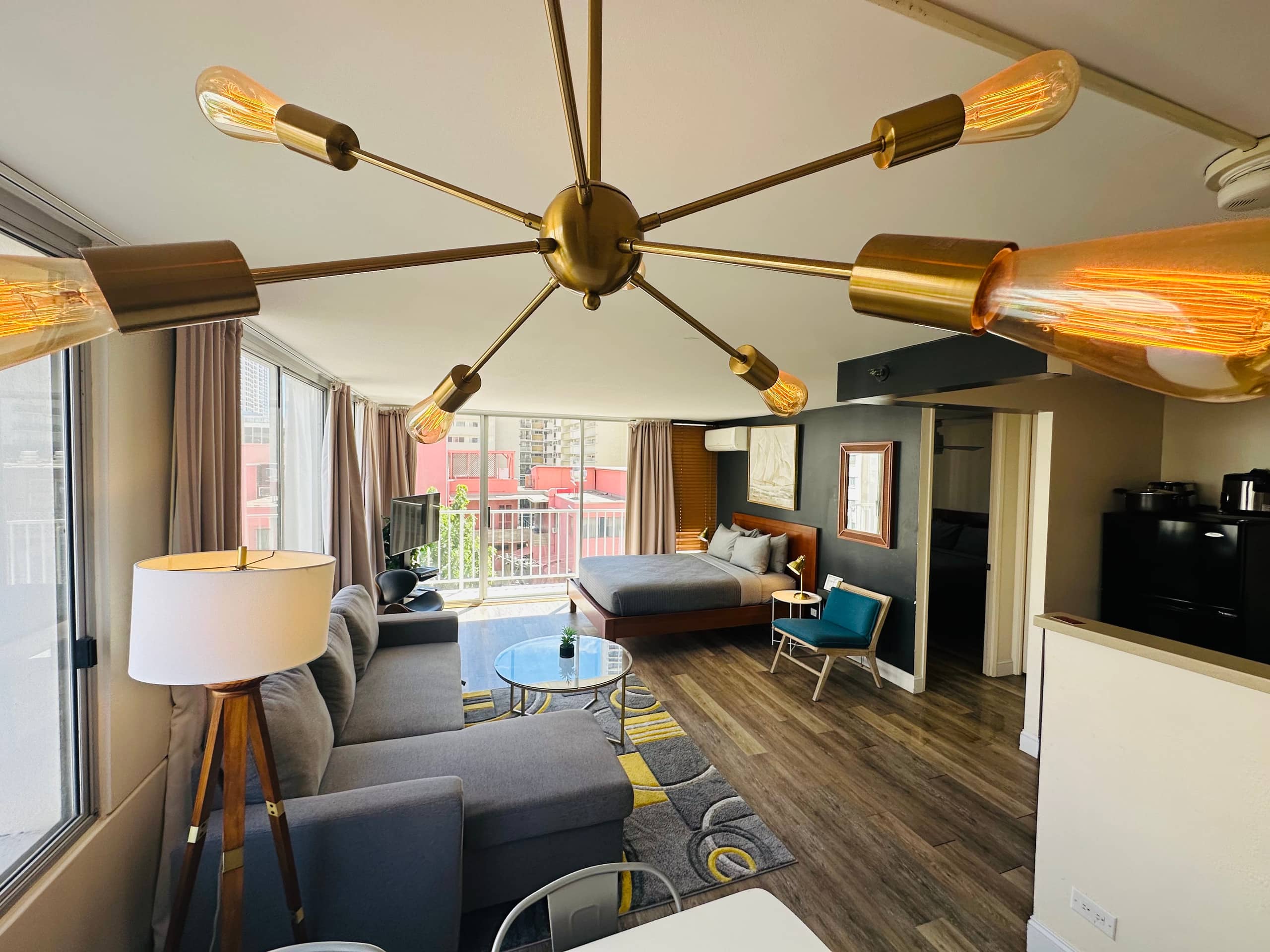 Condo in Honolulu · ★4.78 · 1 bedroom · 3 beds · 1 private bath - Image 2