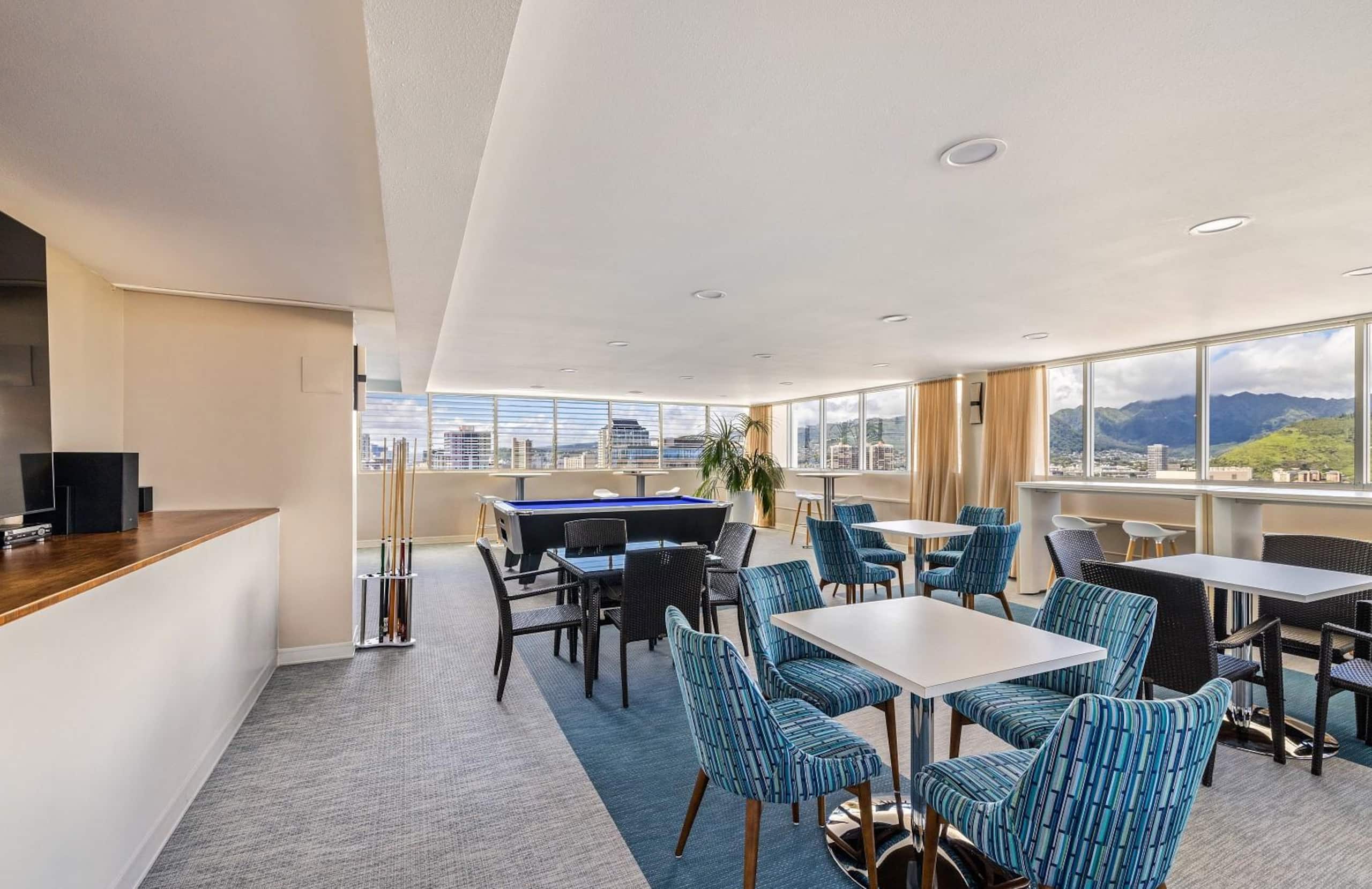 Condo in Honolulu · ★4.78 · 1 bedroom · 3 beds · 1 private bath - Image 31