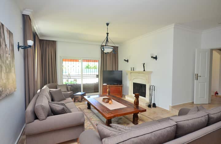 Spacious Family Villa With Large Private Pool - Bodrum