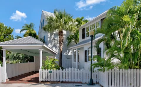 Casa Cristol - Family Friendly Classic KW Charm