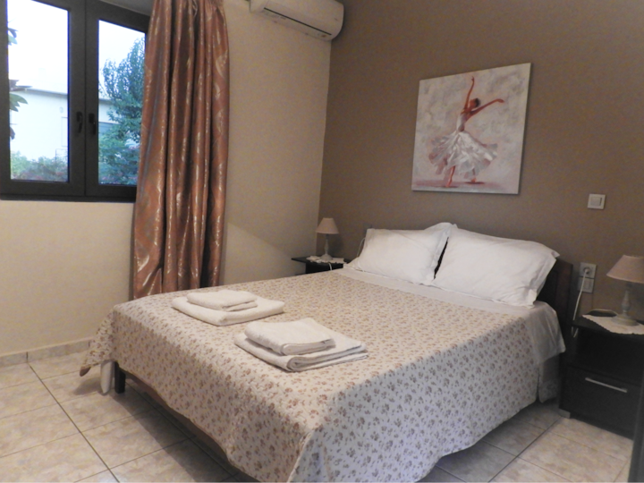 ห้องเตียงคู่พร้อมวิวทะเลและสวน < 3 