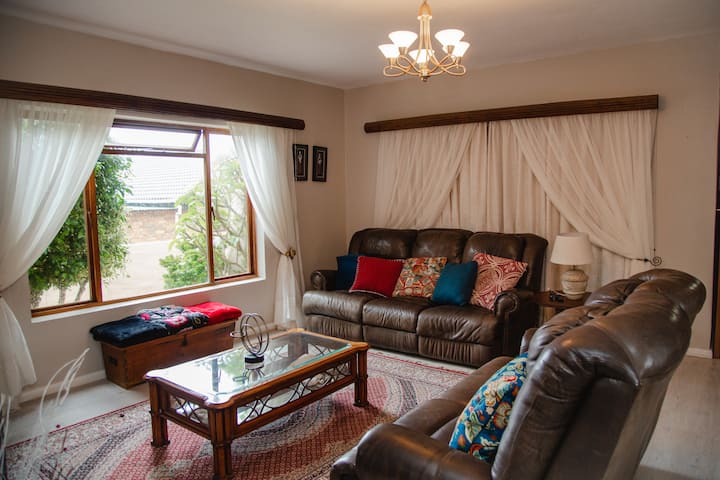 House On The Hill 47 - Jeffreys Bay
