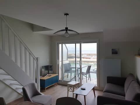 Top performing Airbnb: Tidy apartment, panoramic sea view in Quiberon