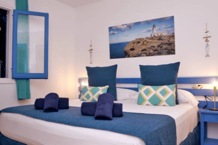 Dormitorio principal, vestido de verano.