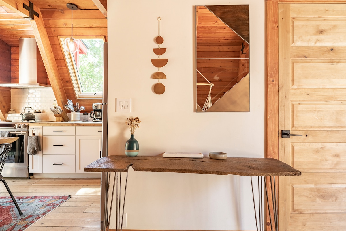 Top Airbnb: Dreamy A-Frame Cabin in the Woods in Idyllwild Pine Cove