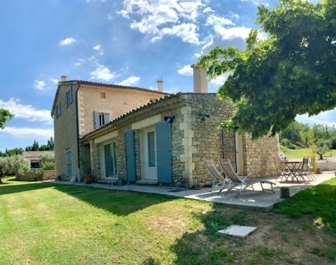 Charming cottage in Lurs in Luberon