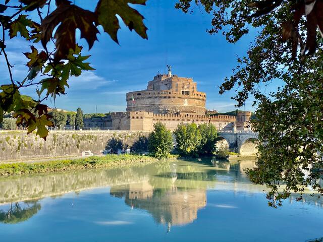 Elegant, 130mq, Vatican, Metro, Pool table & Golf gallery image 5