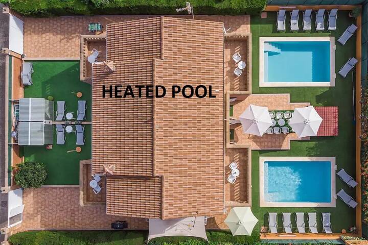 2 Villas with heated pool, large groups gallery image 2