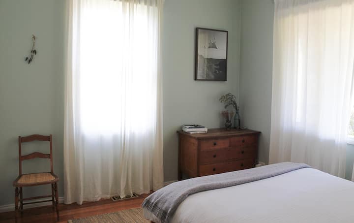 Main bedroom - cosy in winter and breezy in summer, complete with block out blinds, perfect for early nights and late sleep ins.