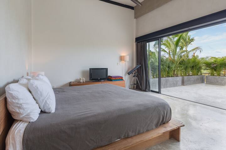 الغرفة الثانية: الجناح الرئيسي