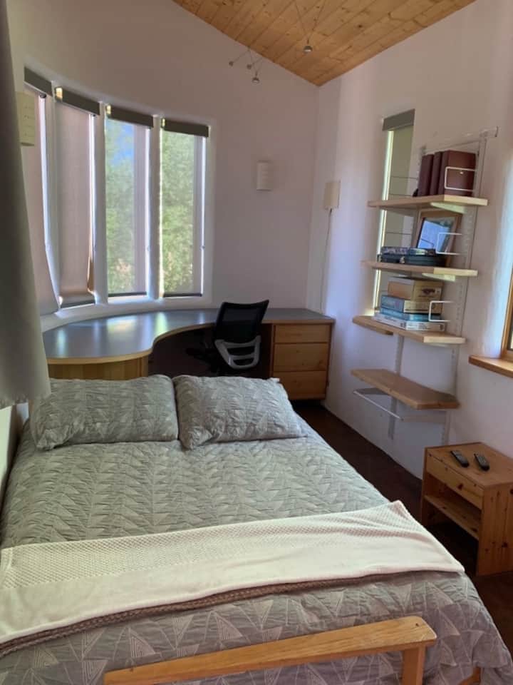 Futon in Office - Full Bed 
