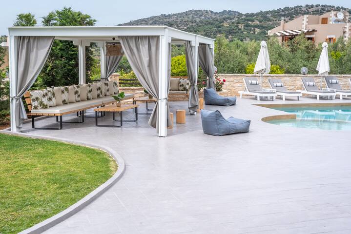 Elaida Villa, Heaven on Earth gallery image 5