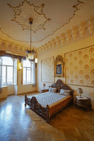 Leon Rooms managed Airbnb listing 1