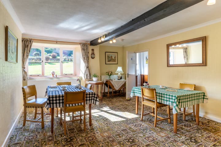 Hall Farm B&b, Stogumber - Room 6: Garden - Watchet