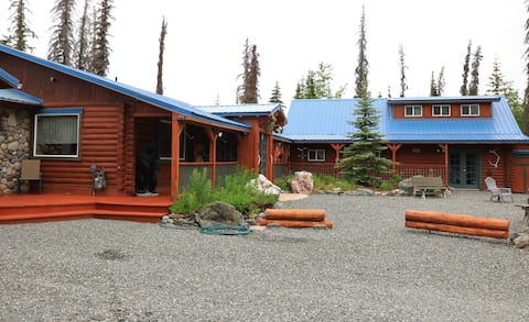 JBs Alaska Getaway - 2 Log homes with shared deck